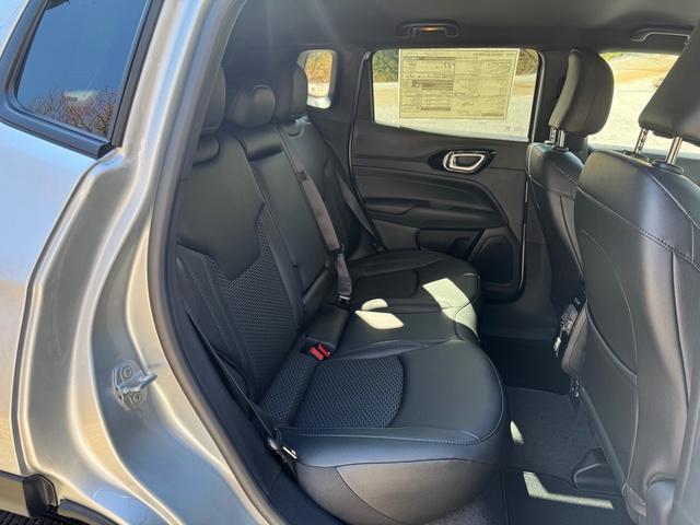 new 2025 Jeep Compass car, priced at $29,999