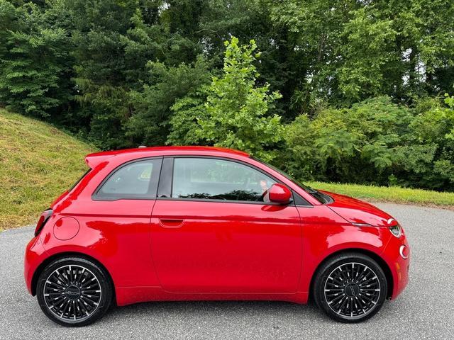 new 2024 FIAT 500e car, priced at $33,999