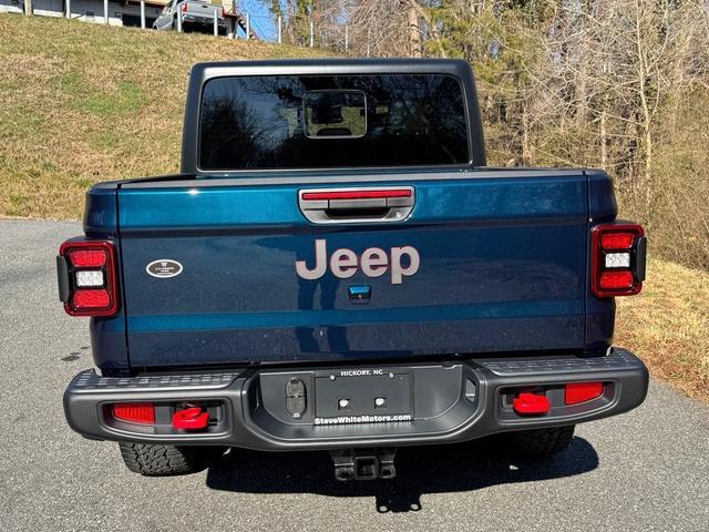 new 2025 Jeep Gladiator car, priced at $52,999