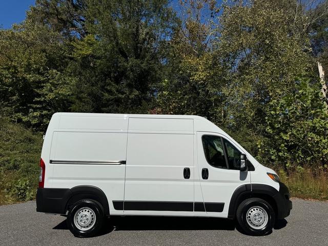 new 2025 Ram ProMaster 2500 car, priced at $49,999