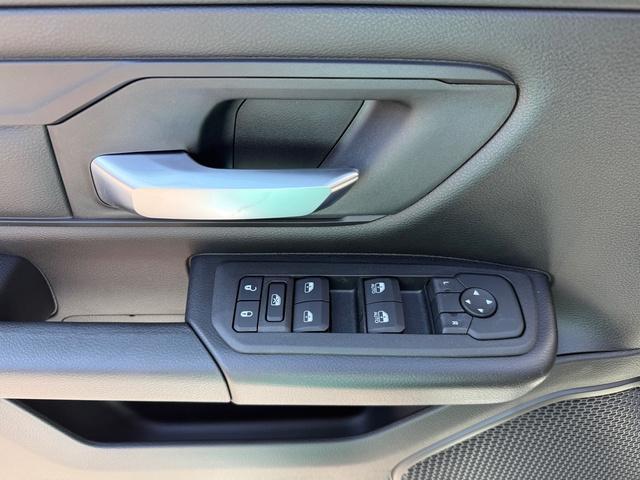 new 2025 Ram 1500 car, priced at $41,990