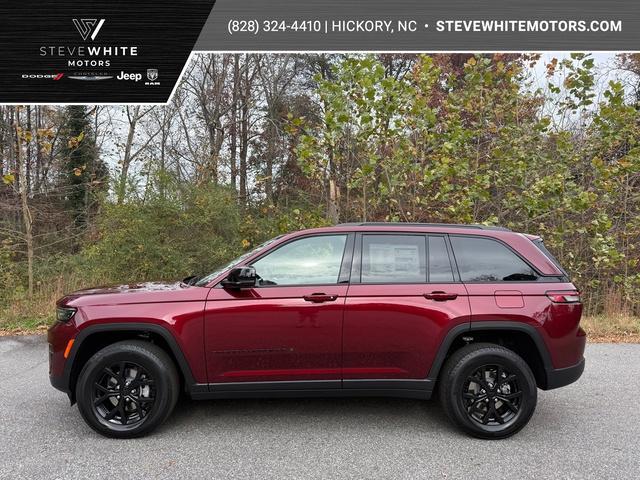 new 2025 Jeep Grand Cherokee car, priced at $42,890