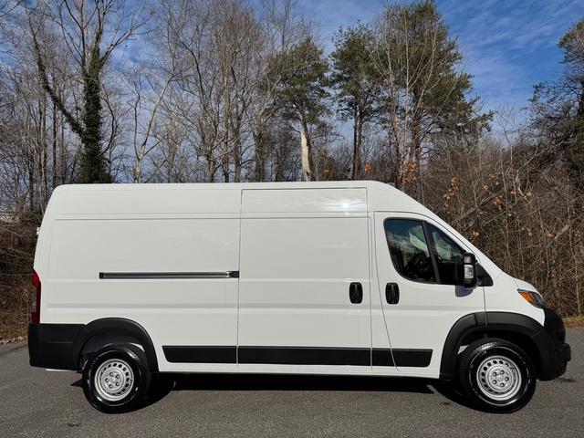 new 2025 Ram ProMaster 2500 car, priced at $51,675