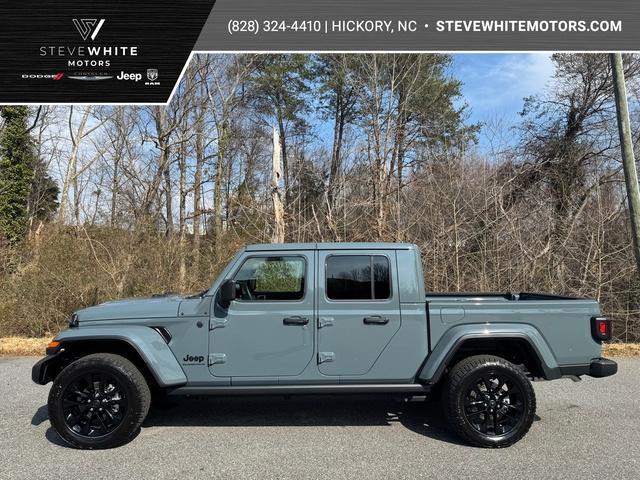 new 2025 Jeep Gladiator car, priced at $42,999