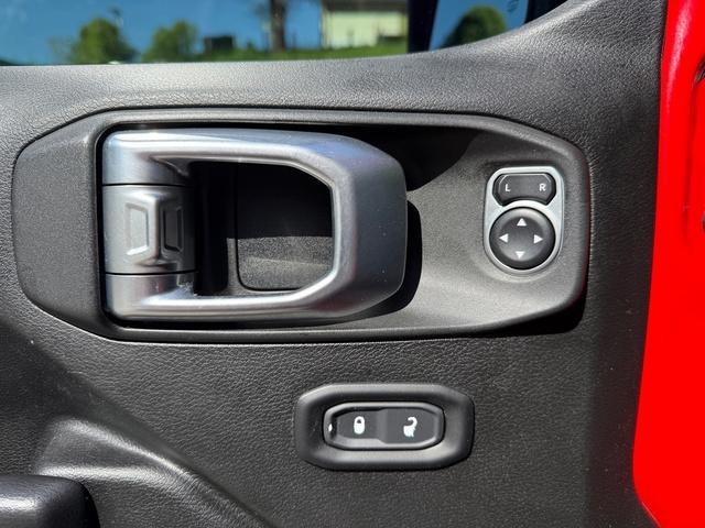 used 2019 Jeep Wrangler Unlimited car, priced at $31,999
