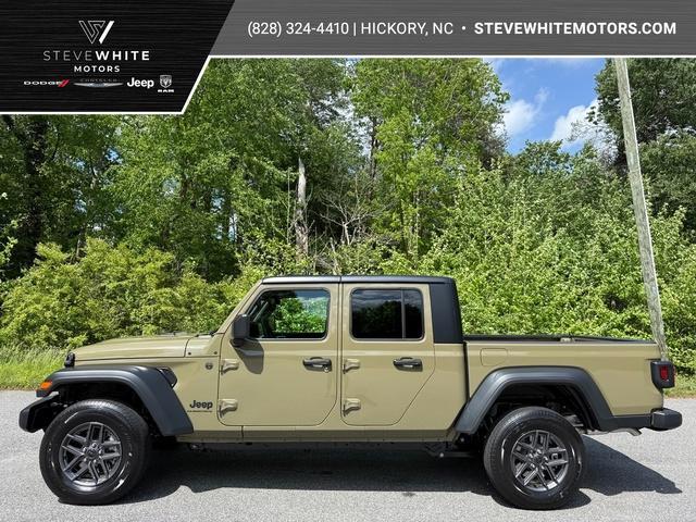 new 2025 Jeep Gladiator car, priced at $42,814