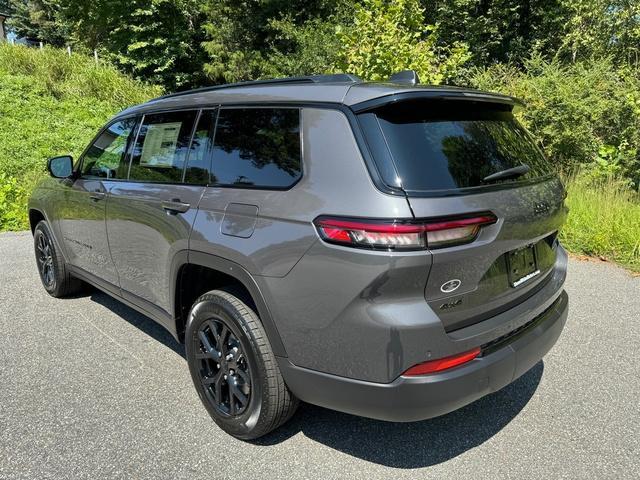 new 2024 Jeep Grand Cherokee L car, priced at $42,590