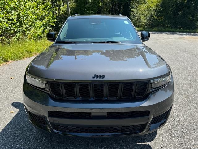 new 2024 Jeep Grand Cherokee L car, priced at $42,590