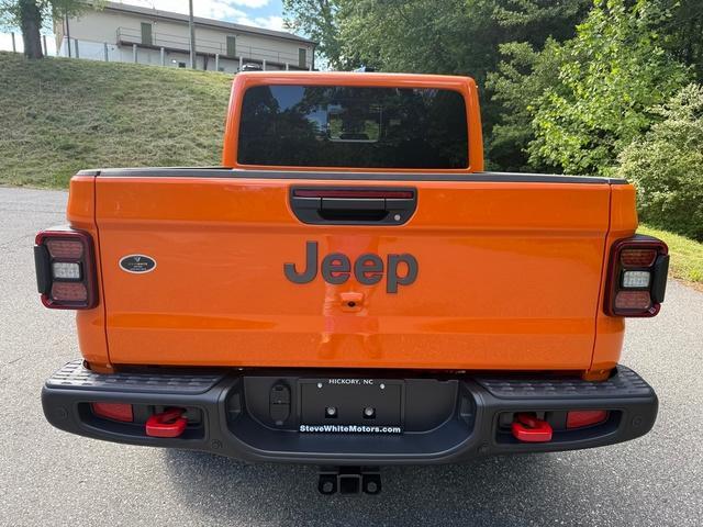 new 2025 Jeep Gladiator car, priced at $55,999