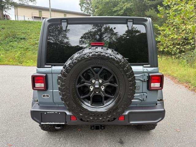 new 2025 Jeep Wrangler car, priced at $44,590