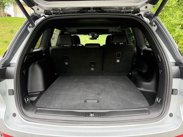 new 2025 Jeep Grand Cherokee car, priced at $41,751