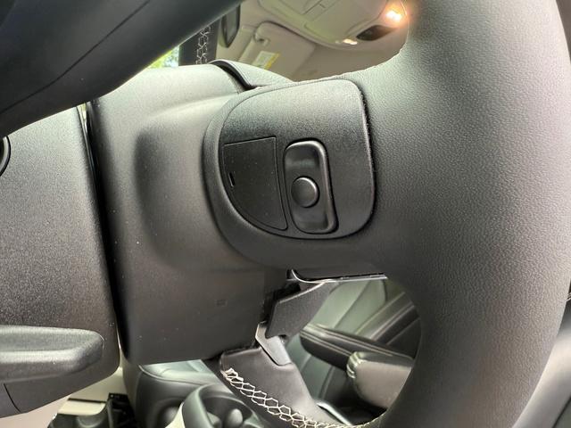 used 2024 Chrysler Pacifica Hybrid car, priced at $29,499