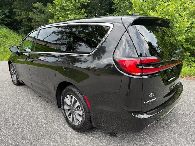 used 2024 Chrysler Pacifica Hybrid car, priced at $29,499