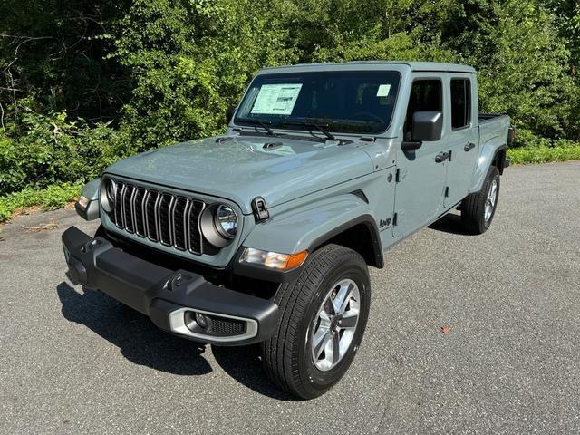 new 2024 Jeep Gladiator car, priced at $43,590