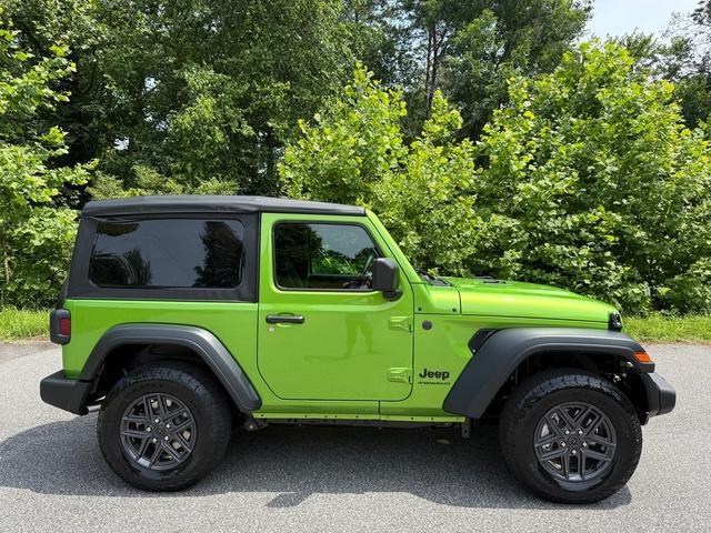 new 2025 Jeep Wrangler car, priced at $36,998