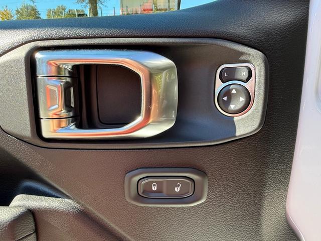 new 2026 Jeep Wrangler car, priced at $42,999