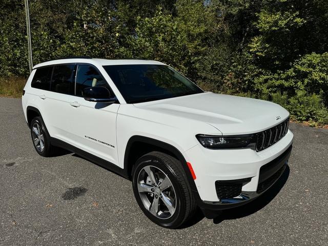 new 2025 Jeep Grand Cherokee L car, priced at $54,690