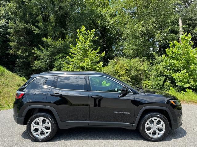 new 2024 Jeep Compass car, priced at $31,590