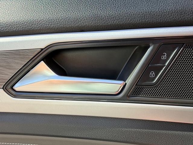 used 2023 Volkswagen Atlas Cross Sport car, priced at $31,999