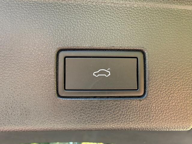 used 2023 Volkswagen Atlas Cross Sport car, priced at $31,999