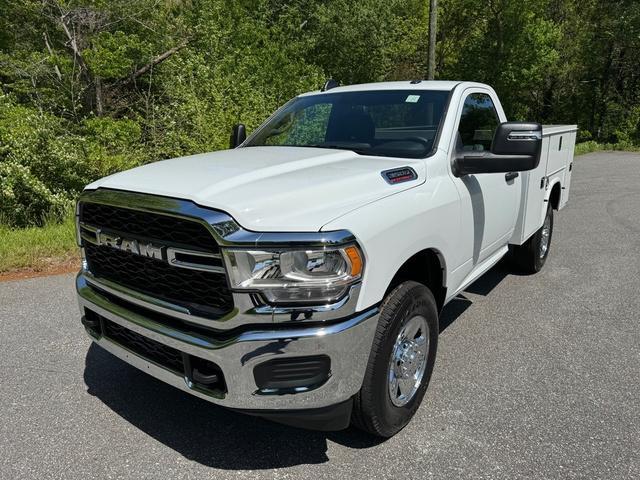 new 2024 Ram 3500 car, priced at $61,999