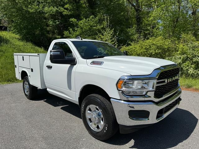 new 2024 Ram 3500 car, priced at $61,999