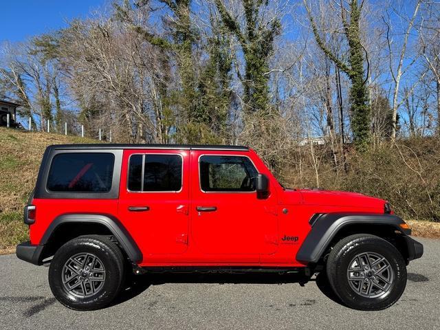 new 2025 Jeep Wrangler car, priced at $44,999