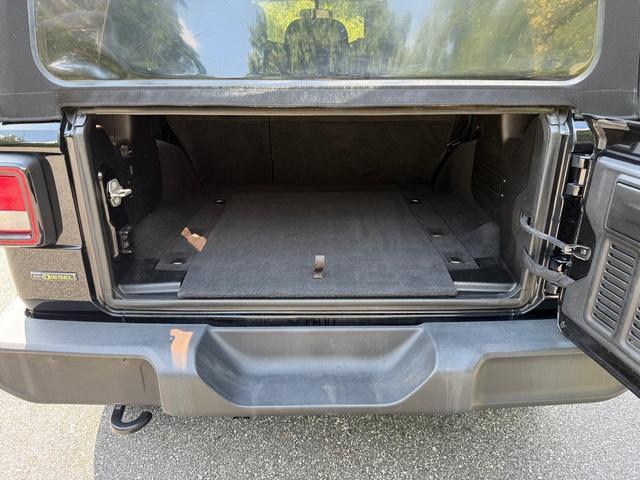 used 2021 Jeep Wrangler Unlimited car, priced at $33,999