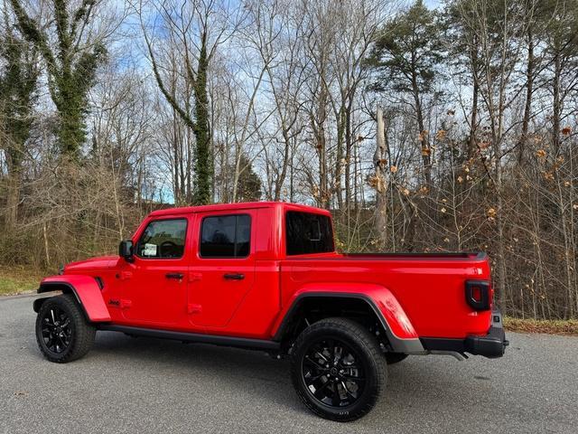 new 2025 Jeep Gladiator car, priced at $42,590