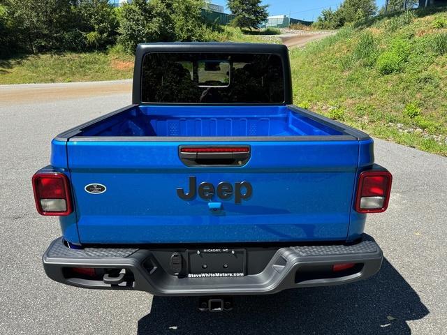 new 2024 Jeep Gladiator car, priced at $41,590