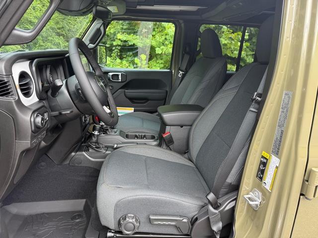 new 2025 Jeep Wrangler car, priced at $47,490