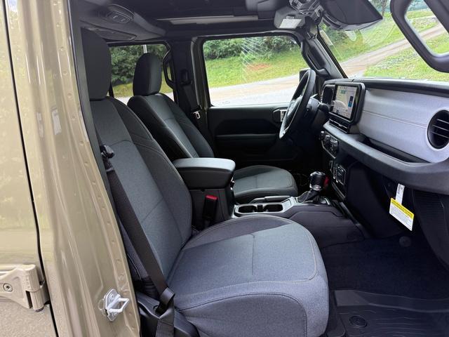 new 2025 Jeep Wrangler car, priced at $47,490