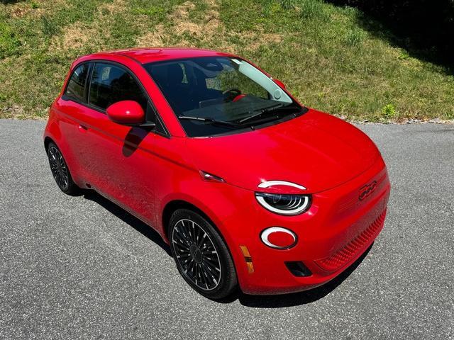 new 2024 FIAT 500e car, priced at $33,999