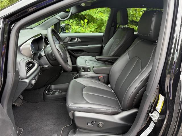 new 2026 Chrysler Pacifica car, priced at $37,999