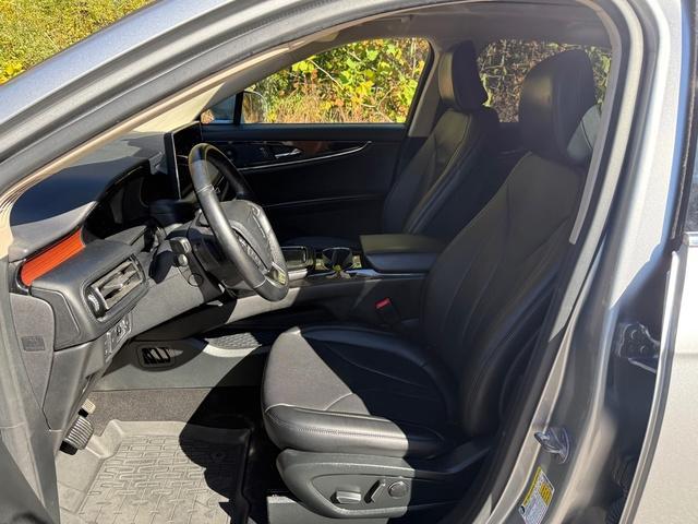 used 2022 Lincoln Nautilus car, priced at $36,999