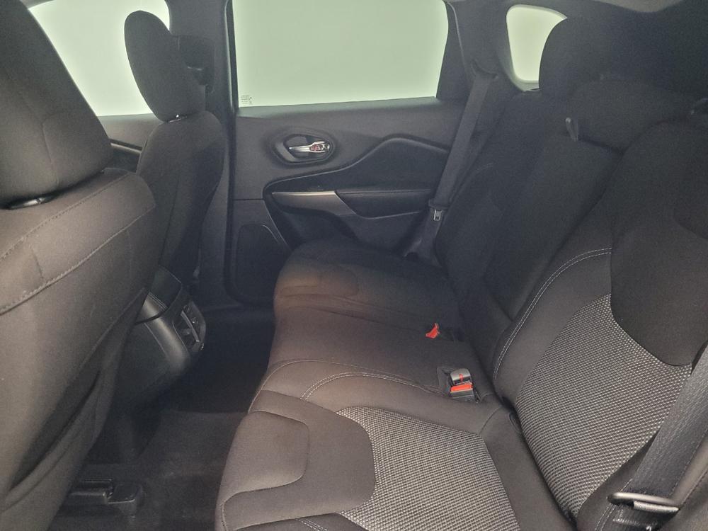 used 2021 Jeep Cherokee car, priced at $18,795