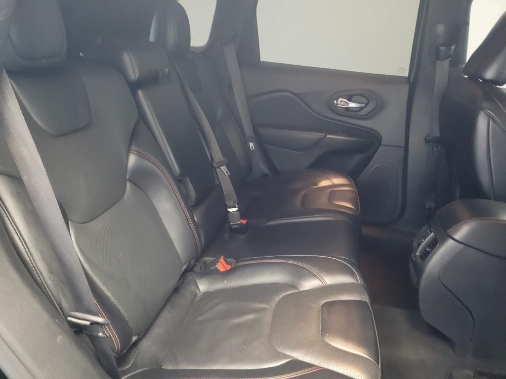 used 2022 Jeep Cherokee car, priced at $24,295