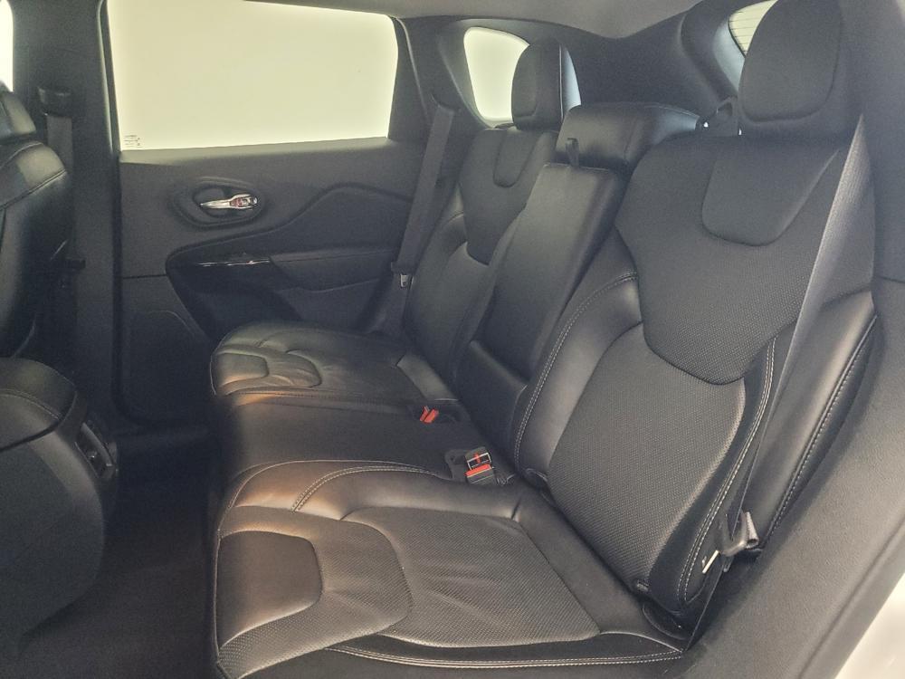 used 2023 Jeep Cherokee car, priced at $25,895