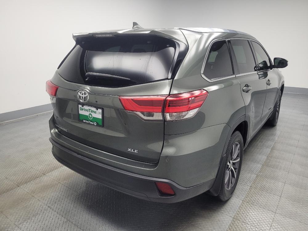 used 2019 Toyota Highlander car, priced at $26,495