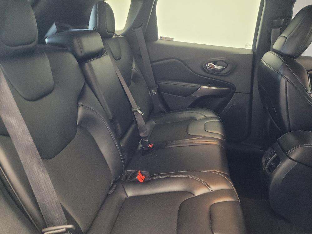 used 2020 Jeep Cherokee car, priced at $21,295