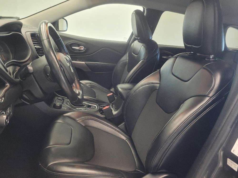 used 2019 Jeep Cherokee car, priced at $20,395