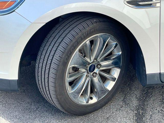 used 2010 Ford Taurus car, priced at $7,789