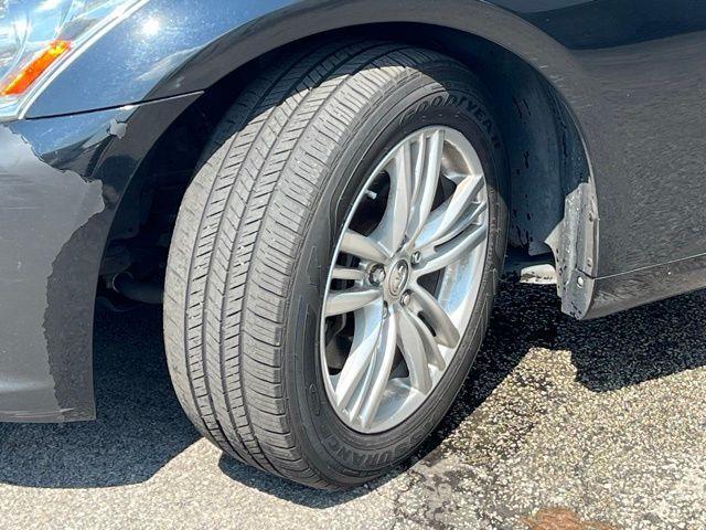 used 2015 INFINITI Q40 car, priced at $6,800