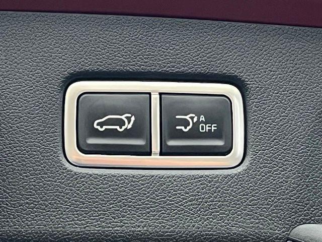 used 2025 Kia Sorento car, priced at $39,649