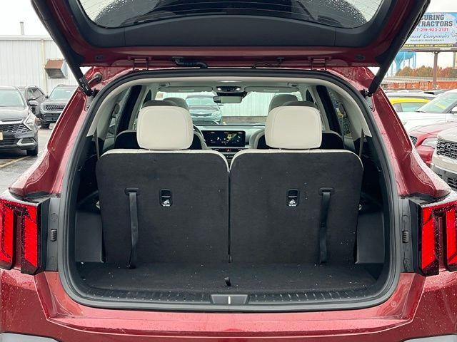 used 2025 Kia Sorento car, priced at $39,649