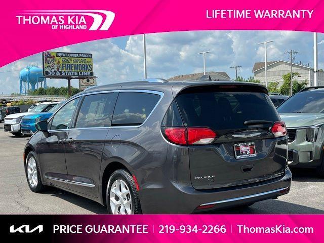 used 2020 Chrysler Pacifica car, priced at $22,169