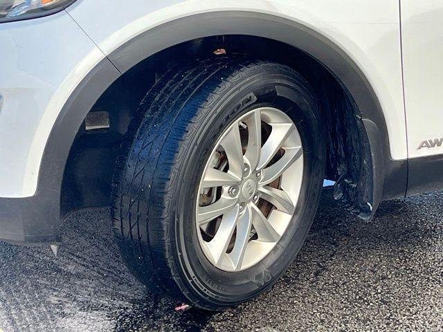 used 2016 Kia Sorento car, priced at $9,000