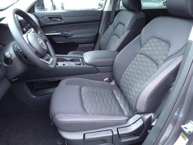 used 2025 Nissan Pathfinder car, priced at $38,258