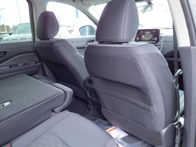 used 2025 Nissan Pathfinder car, priced at $38,258