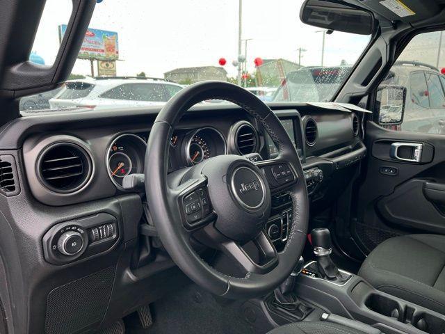 used 2022 Jeep Wrangler Unlimited car, priced at $31,498